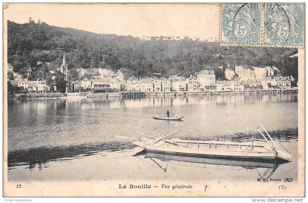 La Bouille  76    Le Quai    Vue Générale - La Bouille