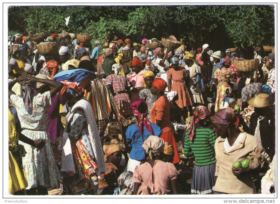 HAITI - KENSCOFF: THE FRIDAY MARKET / WITH THEMATIC JAMAICA STAMPS-FLOWER-ANIMAL - Haïti