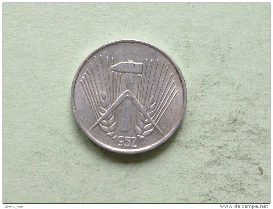 1952 A - 1 PFENNIG / KM 5 ( For Grade, Please See Photo ) ! - 1 Pfennig