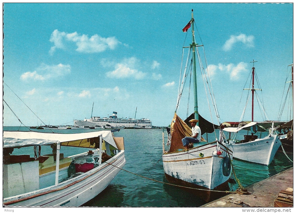 Sea View With Passenger Liner  Aruba    A-3213 - Aruba