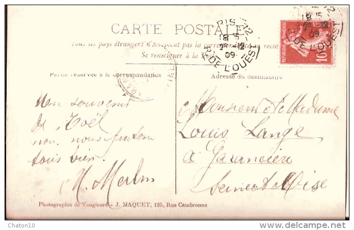 CARTE-PHOTO D'un PATISSIER (M. MERLIN) Présentant Un Souvenir De NOËL Devant Son Magasin De Spécialités - Andere & Zonder Classificatie