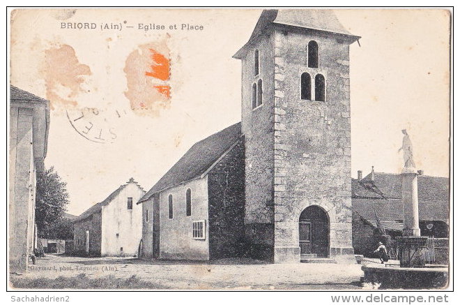 01. BRIORD. Eglise Et Place - Non Classés