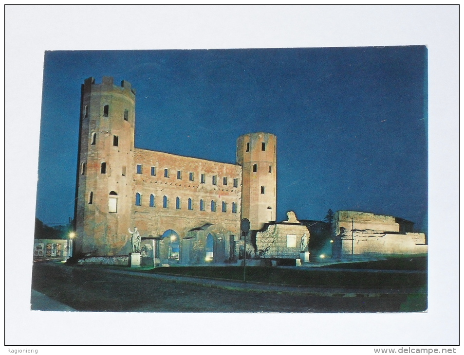 TORINO - Di Notte - Le Porte Palatine - Autres Monuments, édifices