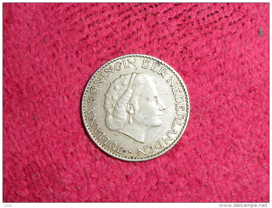 1 Golden / P.Bas / Argent/ De 1956 En SUP.(Tres Jolie Monnaie). - Monnaies D'or Et D'argent