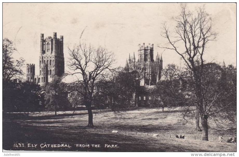 NF4 - 1947 Ely Cathedral Form The Park Publ; The Walsingam, Photo G.H. Tyndall, Ely (local) - Ely