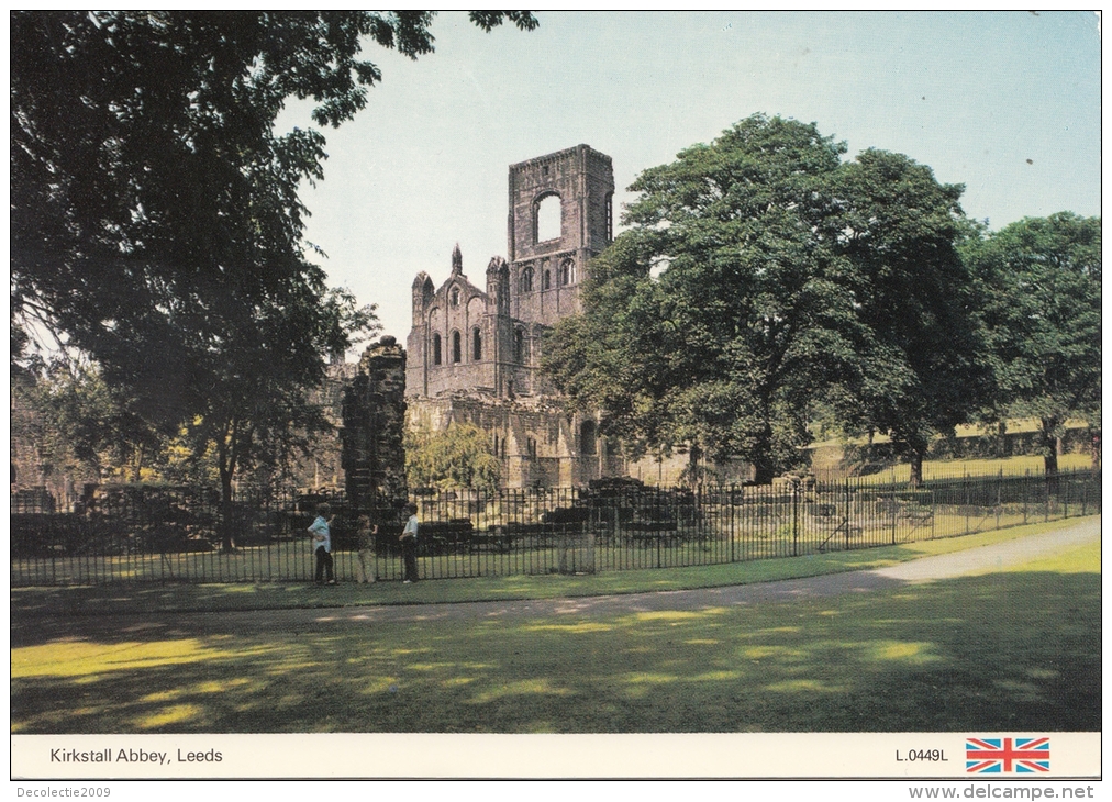 BT18095 Kirkstall Abbey Leeds    2 Scans - Leeds