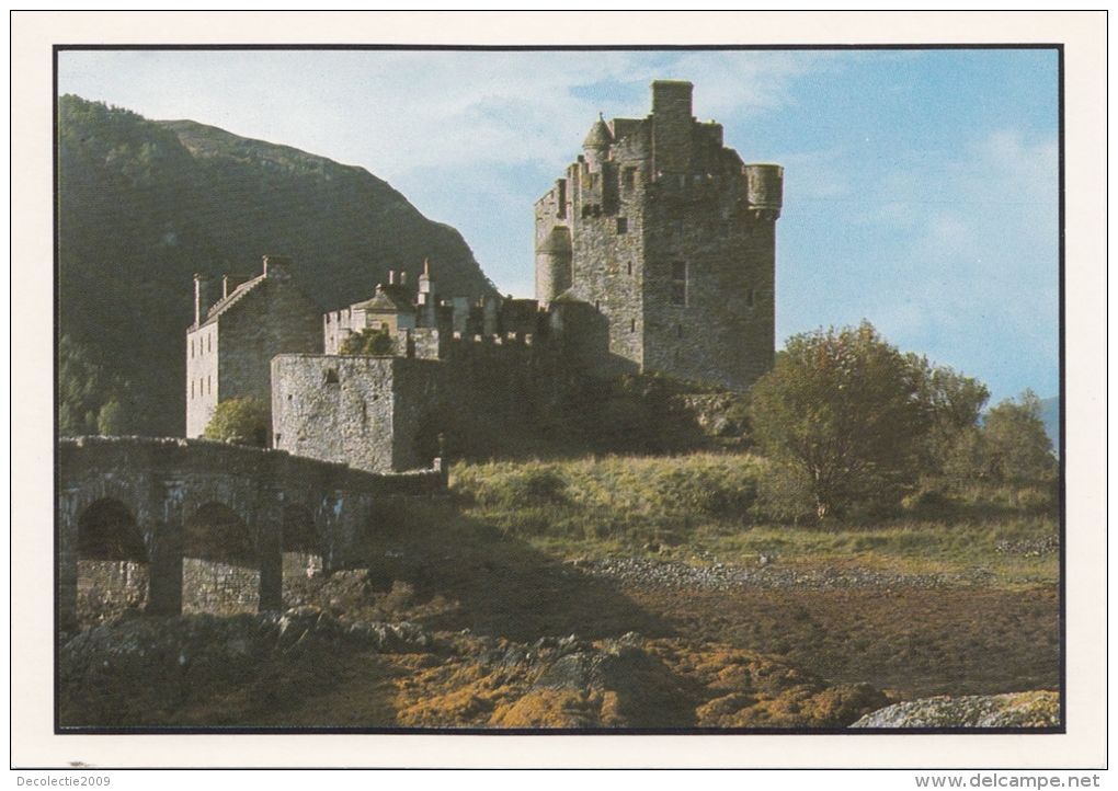 BT18253 Eilean Donan Castle Situated Near Dornie Ross Shire   2 Scans - Ross & Cromarty