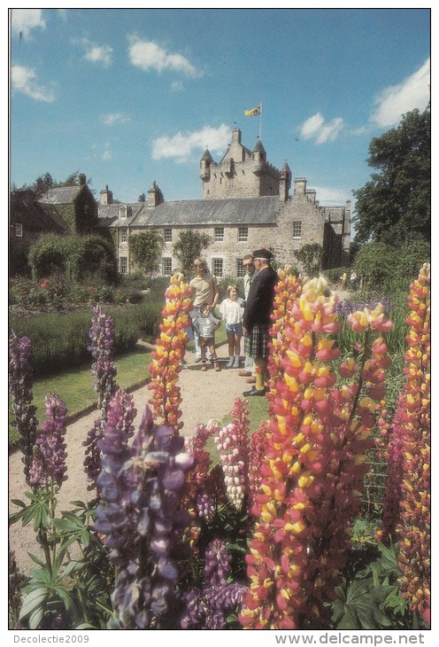 BT18261 View Of Castlke From The Gardens  Cawdor Castle Nairn     2 Scans - Nairnshire