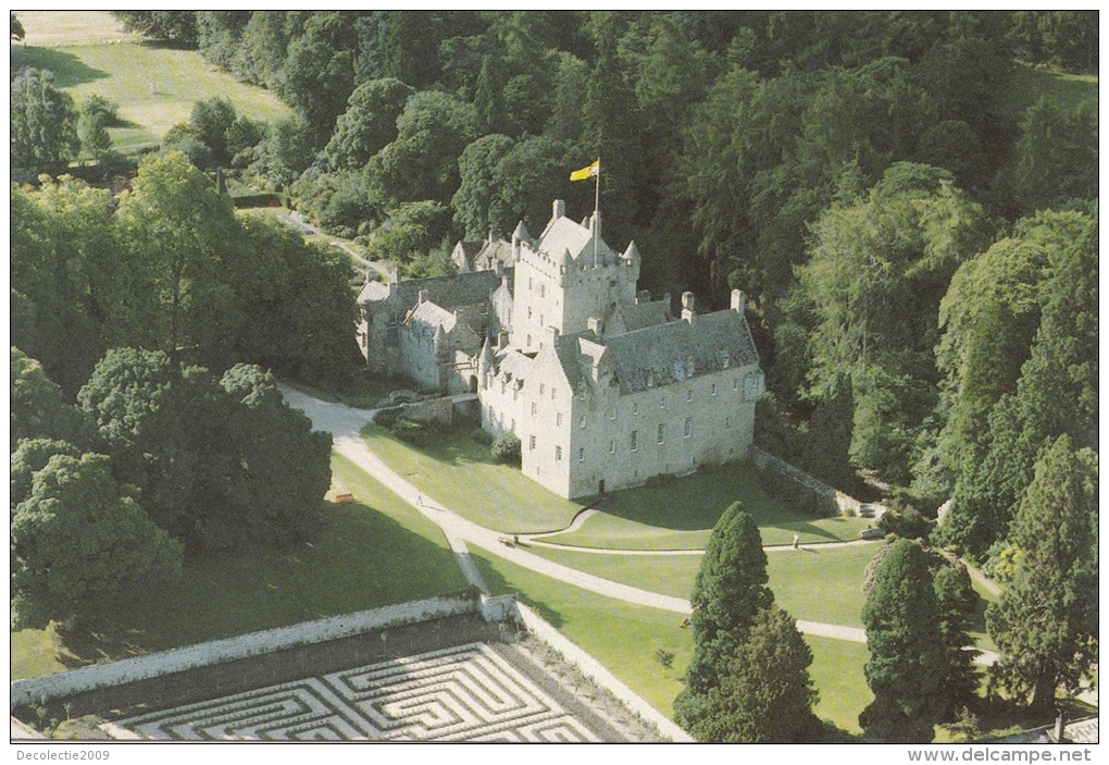 BT18264    Cawdor Castle Nairn     2 Scans - Nairnshire