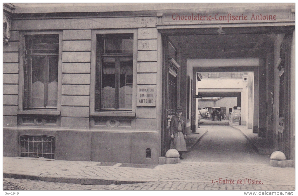CHOCOLAATERIE CONFESERIE ANTOINE-entre De L'usine   Fabrieks Ingang 1910 - Petits Métiers