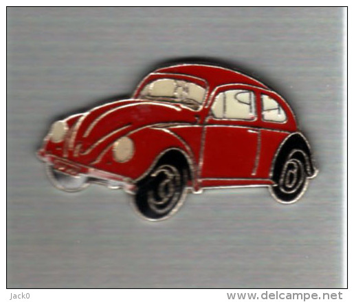 Pin´s  Automobile  Volkswagen, VW   Coccinnelle  Rouge - Volkswagen