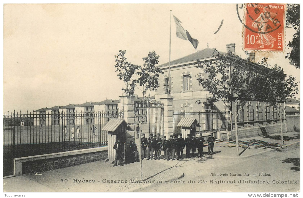 83 HYERES CASERNE VASSOIGNE PORTE DU 22è REGIMENT D'INFANTERIE COLONIALE - Hyeres