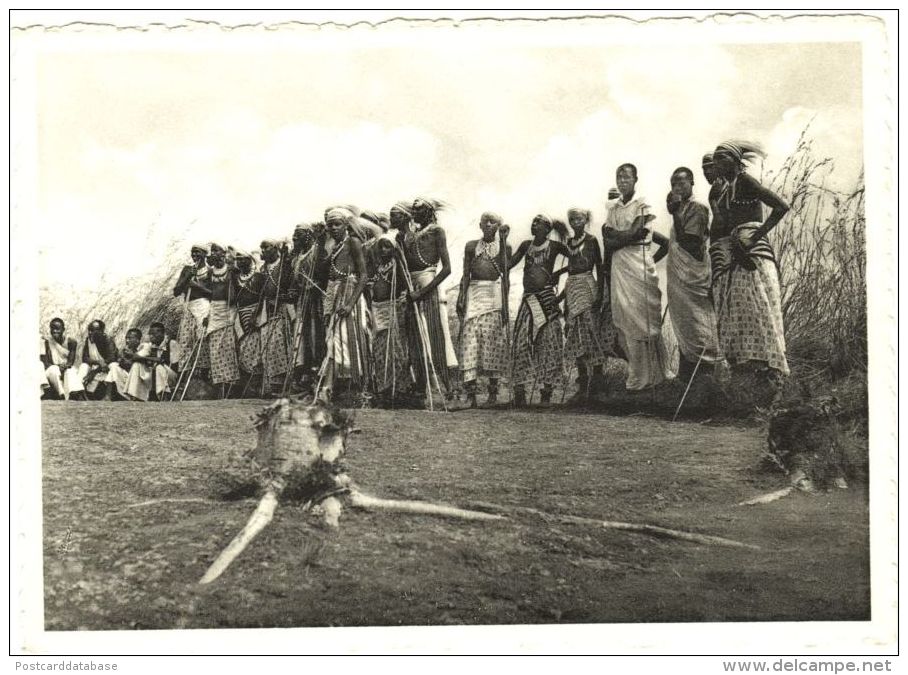 Ruanda - Danseurs Watuzi Au Repos - Ruanda-Urundi