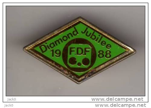 Pin´s  Broche  Sport  BOWLING  F.D.F  1988  DIAMOND  JUBILEE - Bowling
