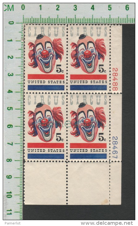 U.S.A. Stamp Catalogue > 1966 Issue ,  Block Of 4 X ( 5 Cents Circus Clown  ) Stamp  2 Scan - Circo