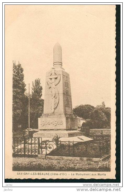 SAVIGNY- LES- BEAUNE, LE MONUMENT AUX MORTS  REF 5663 - Monuments Aux Morts