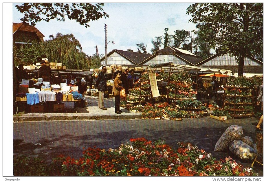 SAINTE -GENEVIEVE - Des - BOIS - Le Marché - Sainte Genevieve Des Bois