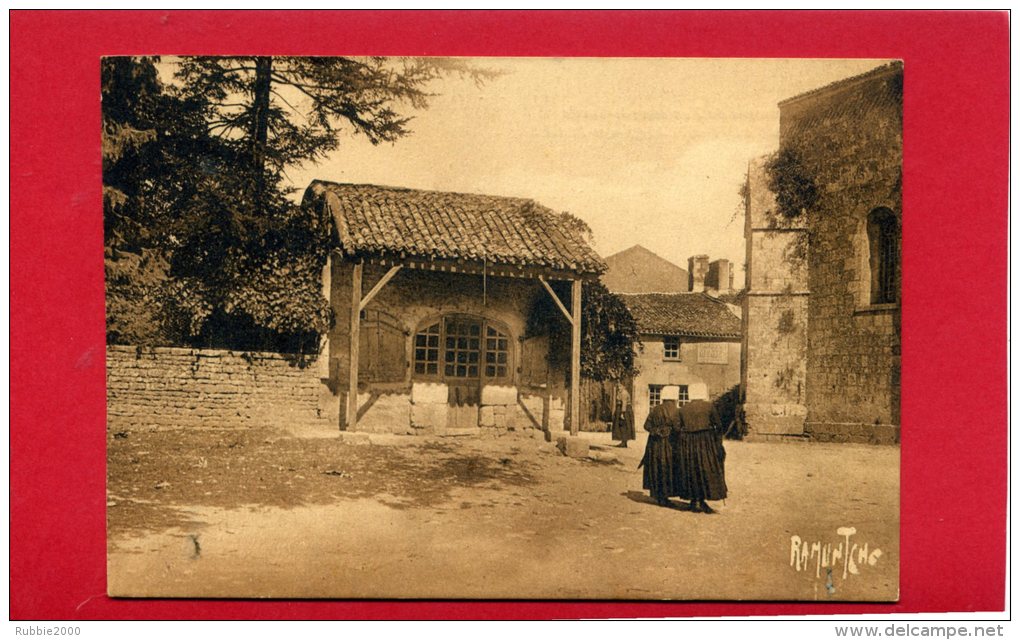 SAINT HILAIRE DES LOGES  CARTE EN TRES BON ETAT - Saint Hilaire Des Loges