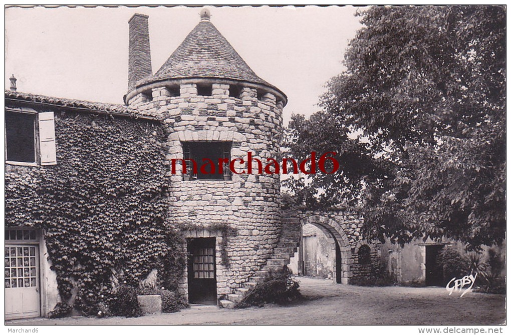 CHARENTE MARITIME ILE D OLERON MATHA TOUR DU PRIEURE DE LA PERROCHE Editeur Artaud Gaby - Matha