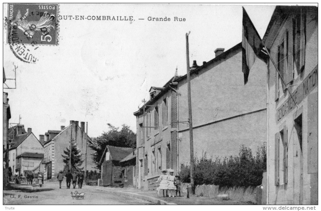 MONTAIGUT-EN-COMBRAILLE GRANDE RUE HOTEL MEUNIER FILLETTES CANARDS GENDARMERIE NATIONALE - Montaigut