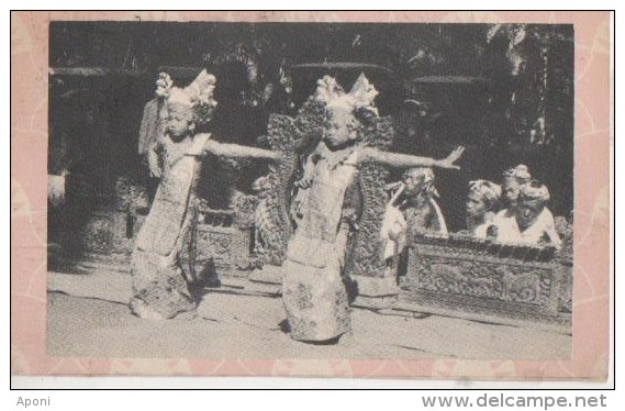 .DANSEURS DU TEMPLE ° - Singapour