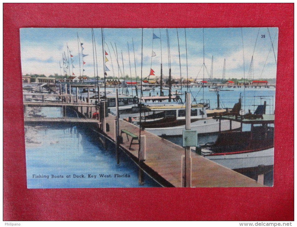 Florida > Key West & The Keys  Fishing Boats At Dock  Linen    Not Mailed --ref 1115 - Key West & The Keys