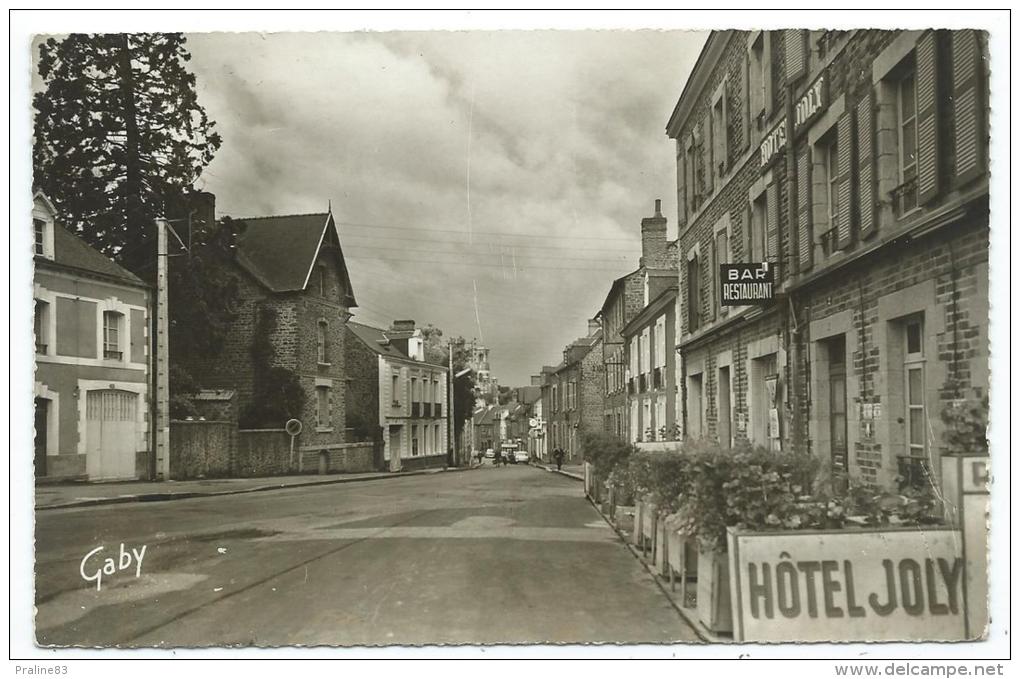 MONTFORT SUR MEU -RUE SAINT NICOLAS ET L' HOTEL JOLY -Ille Et Vilaine (35) -Ecrite 1962 - Andere & Zonder Classificatie