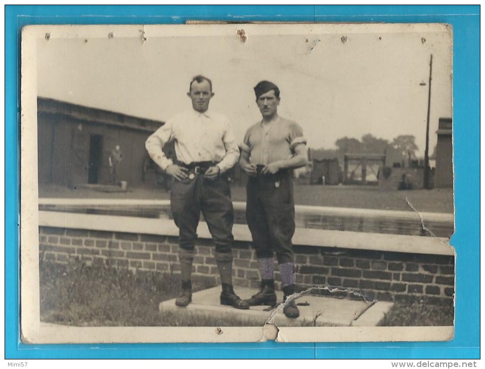 Photographie De Prisonniers En STALAG - Guerre, Militaire