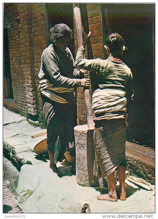 CPSM Népal-Women Making Bitten Rice    L1466 - Népal