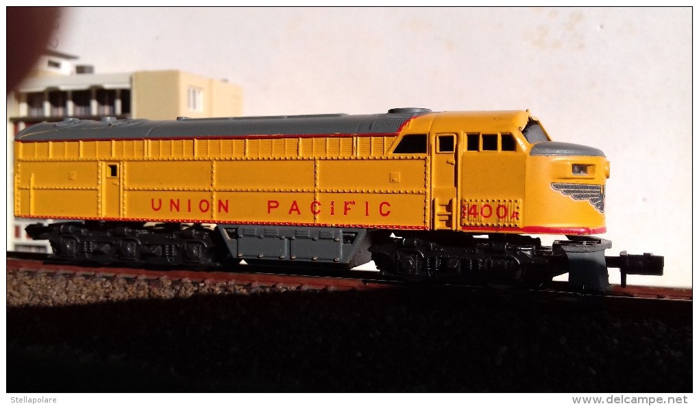 RIVAROSSI ATLAS 2122 N Scale VINTAGE UNION PACIFIC Loco Diesel Fairbanks Morse C Liner - In Original Box - Loks