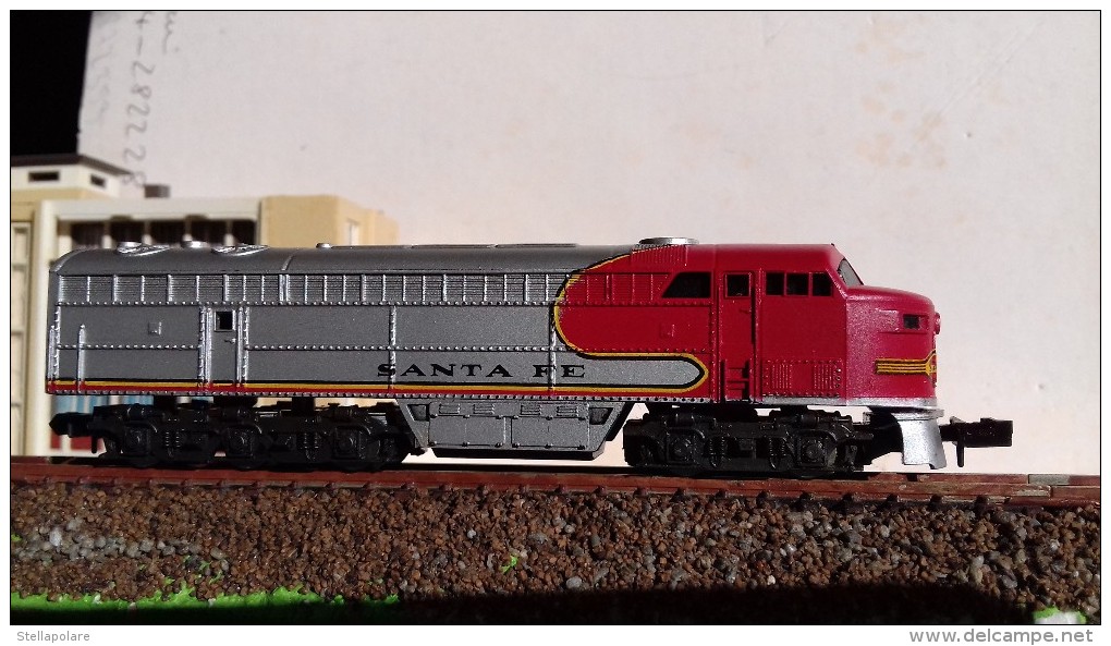 RIVAROSSI ATLAS 2121 N Scale VINTAGE SANTA FE´ Loco Diesel Fairbanks Morse C Liner - In Original Box - Locomotives