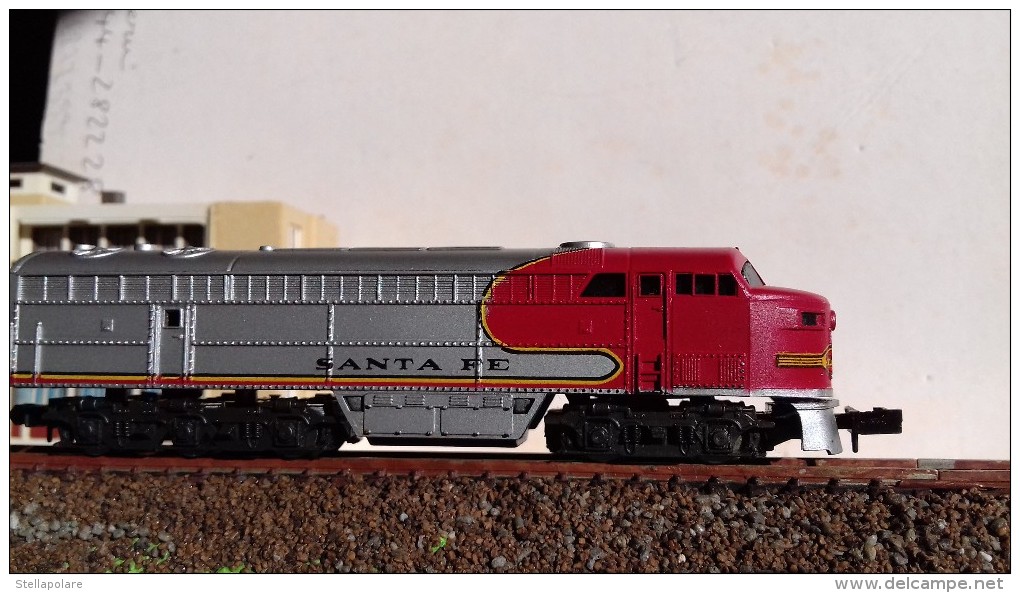 RIVAROSSI ATLAS 2121 N Scale VINTAGE SANTA FE´ Loco Diesel Fairbanks Morse C Liner - In Original Box - Locomotives