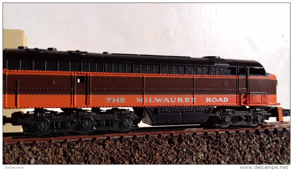 RIVAROSSI ATLAS 2123 N Scale VINTAGE THE MILWAUKEE ROAD Loco Diesel Fairbanks Morse C Liner - In Original Box - Locomotives