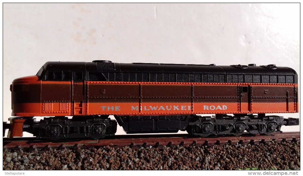 RIVAROSSI ATLAS 2123 N Scale VINTAGE THE MILWAUKEE ROAD Loco Diesel Fairbanks Morse C Liner - In Original Box - Locomotieven