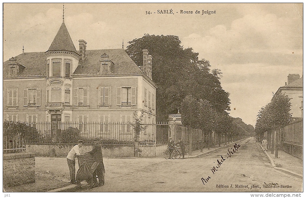 SABLE SUR SARTHE ROUTE DE JUIGNE PORTEUR DE PAIN CPA EN BON ETAT - Sable Sur Sarthe