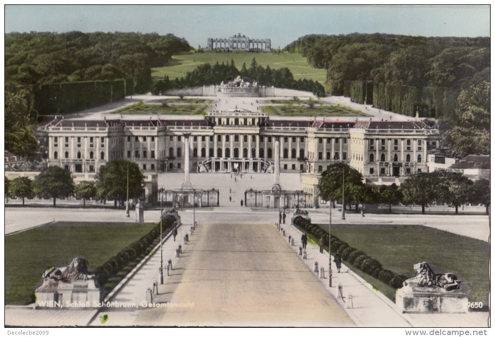 BT19227 Vienna Schonbrunn Castle   2 Scans - Château De Schönbrunn