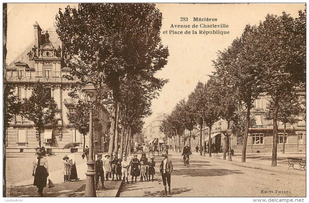 08 MEZIERES AVENUE DE CHARLEVILLE ET PLACE DE LA REPUBLIQUE - Charleville