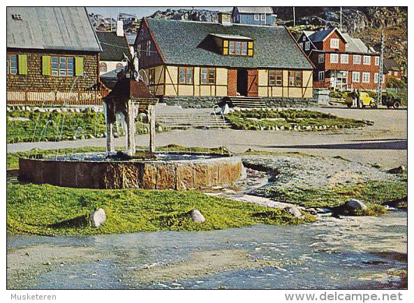 Greenland PPC Julianehåb. Springvand Og Gamle Bygninger Fountain Fontane JULIANEHÅB 1978 (Cz. Slania) Stamps (2 Scans) - Grönland