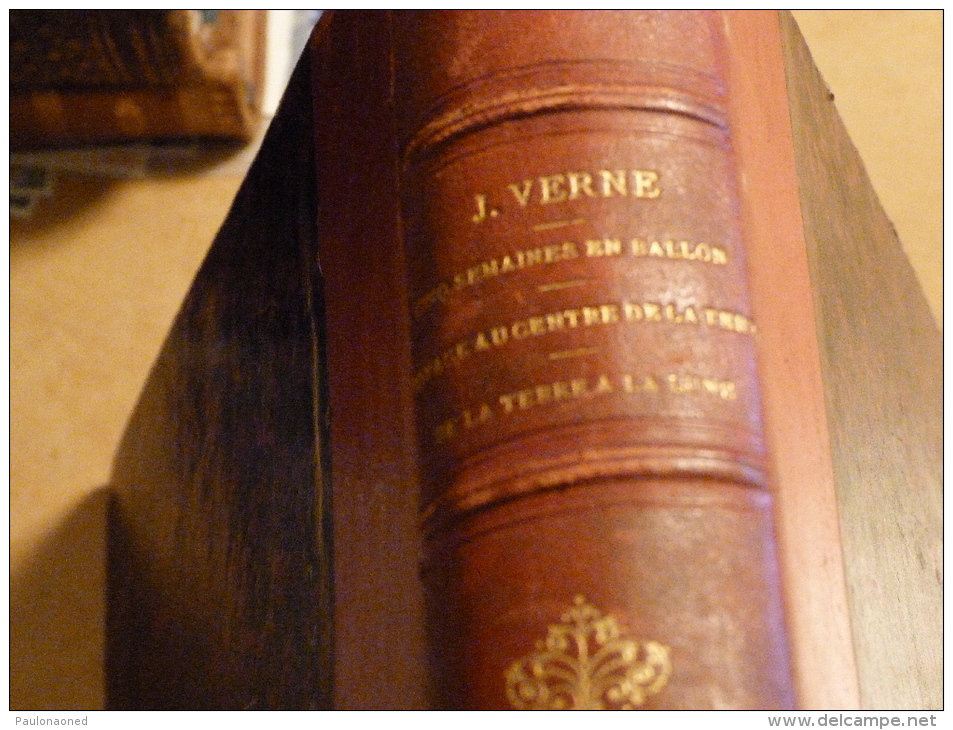 JULES VERNE  HETZEL  VOLUME TRIPLE :  CINQ SEMAINES EN BALLON. VOYAGE AU CENTRE DE LA TERRE.DE LA TERRE A LA LUNE - 1801-1900