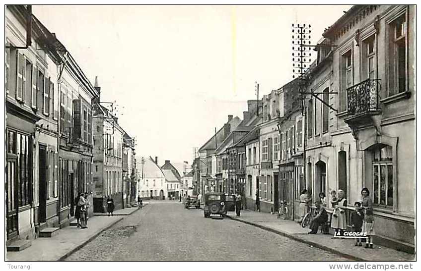 Nov13 117 : Avesnes-le-Comte  -  Grande Rue - Avesnes Le Comte