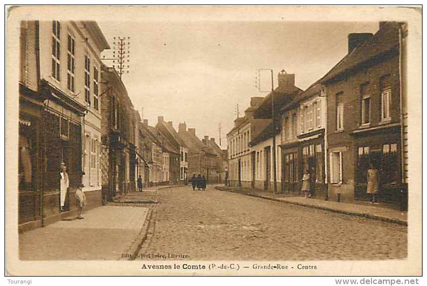 Nov13 130 : Avesnes-le-Comte  -  Grande-Rue  -  Centre - Avesnes Le Comte