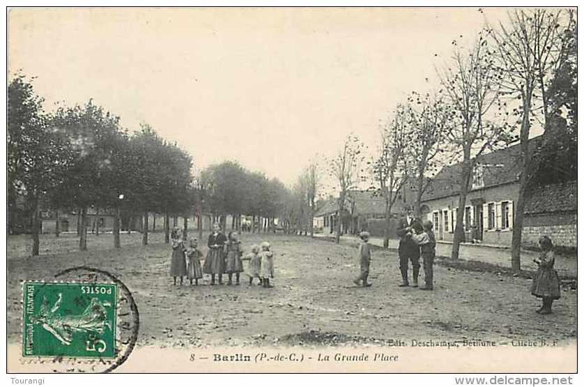Nov13 139 : Barlin  -  Grande Place - Barlin