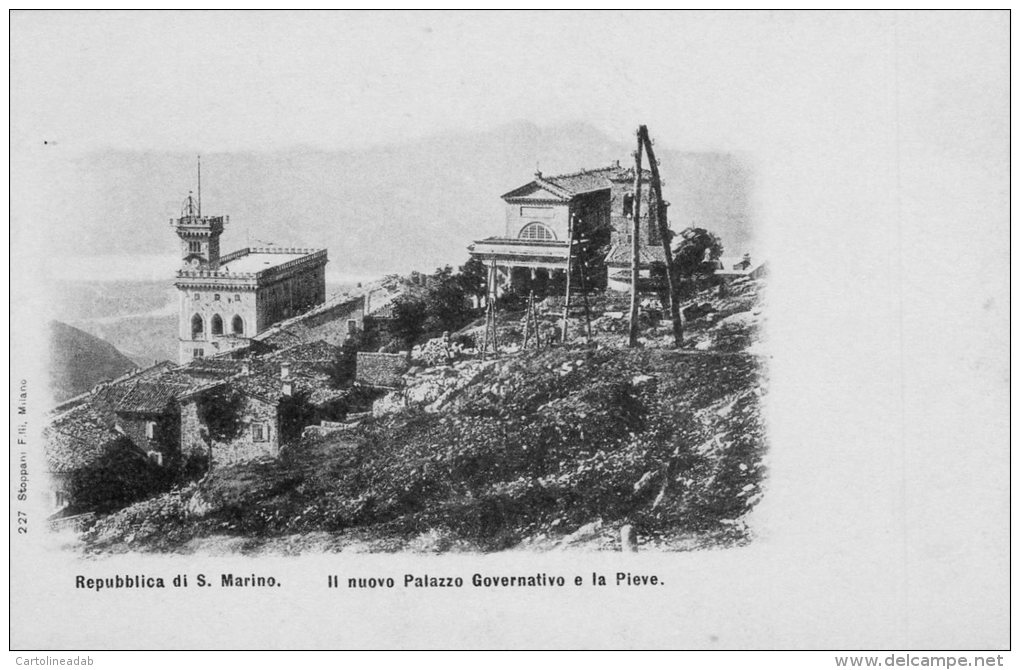 [DC7418] REPUBBLICA DI SAN MARINO - IL NUOVO PALAZZO GOVERNATIVO E LA PIEVE - Old Postcard - San Marino