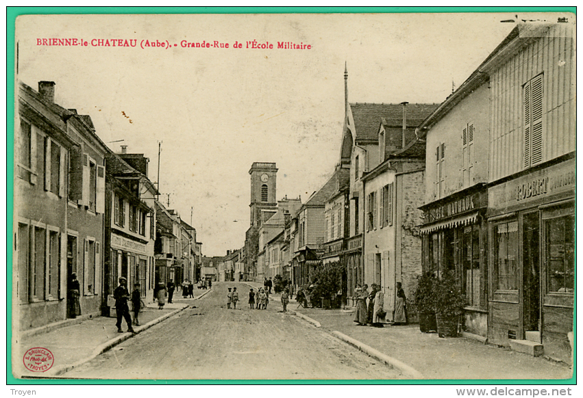 Brienne Le Château  - Aube -  Grande Rue De L'Ecole Militaire  - Animé - Bar-sur-Aube