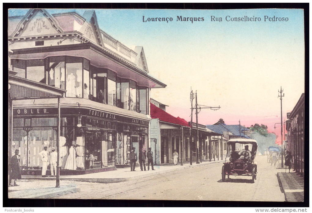 LOURENÇO MARQUES / MOÇAMBIQUE. Postal Rua Conselheiro Pedroso. Lojas Tobler &amp; CIA. Carros. Maputo. Animado. Old Post - Mozambique