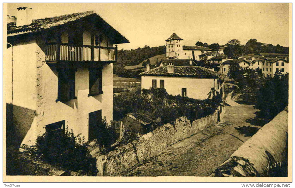 ESPELETTE - PYRENEES ATLANTIQUES  - (64)  - PEU COURANTE CPA. - Morlaas