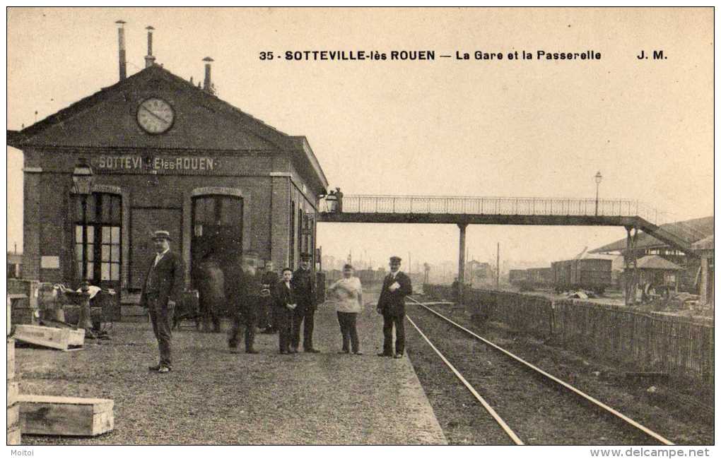 Sotteville Les Rouen Rare Plan Très Animé "la Gare Et La Passerelle"  TBE - Sotteville Les Rouen