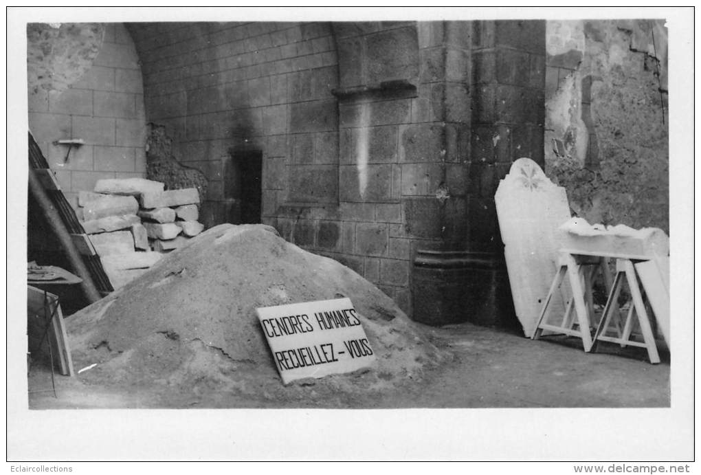 Oradour Sur Glane   87  Ensemble De 7 Photos  Edité Par L'Association Des Familles Des Martyrs (voir Scan) - Oradour Sur Glane