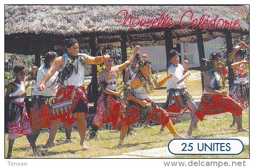 New Caledonia, NC-053, 25 Unit´es, Faïva, Group Of Dancers, 2 Scans. - Nuova Caledonia