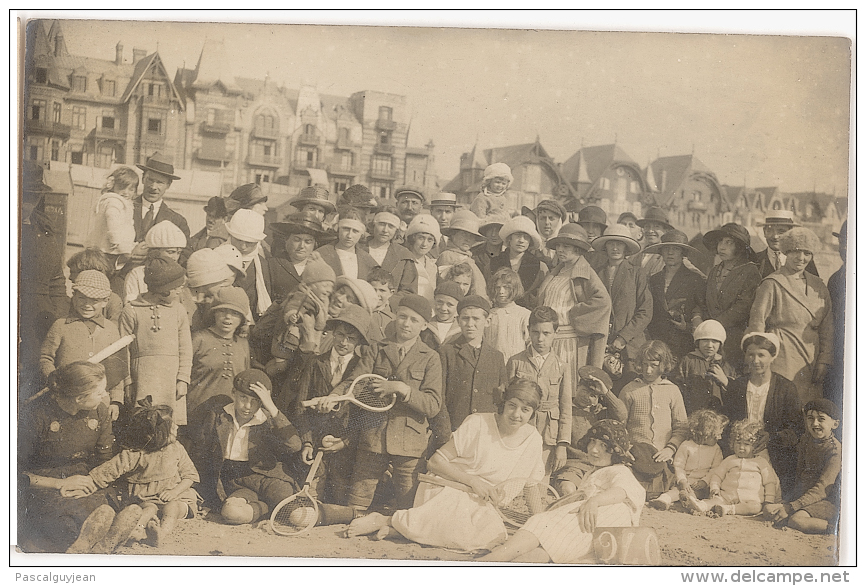 CARTE PHOTO BERCK PLAGE 1922 - GROUPE SUR LA PLAGE - Berck